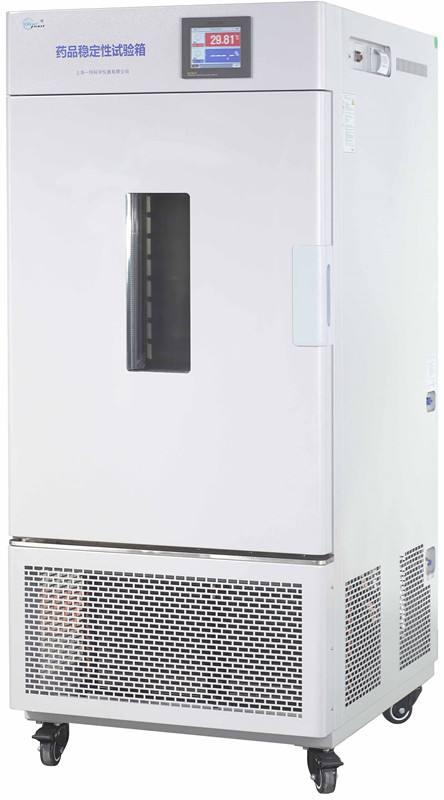 實(shí)驗(yàn)室箱體類儀器設(shè)備的收到貨后一定要閱讀貼在設(shè)備上的注意事項(xiàng)，簡(jiǎn)單的就是注意安全，小心接電和危險(xiǎn)，還要注意通風(fēng)擺放，操作前一定要充分閱讀、理解本產(chǎn)品說明書方可操作使用，必須按規(guī)程操作，     說的具體點(diǎn)就看以下幾點(diǎn)：    1.本設(shè)備必須可靠接地；    2.使用前請(qǐng)確認(rèn)電源插座電源電壓；    3.設(shè)備應(yīng)使用獨(dú)立的插座，插拔電源插頭是切勿直接拖拉電源線；    4.請(qǐng)勿將手指或物件插入送風(fēng)口和進(jìn)風(fēng)口；    5.若設(shè)備在80℃以上高溫工作，請(qǐng)勿觸摸箱門及觀察窗，以防燙傷；    6.非專業(yè)維修人員不得打開本設(shè)備電器箱門；    7.設(shè)備長(zhǎng)時(shí)間停止使用時(shí)必須拔掉本設(shè)備電源插頭     下面是設(shè)備擺放注意點(diǎn)：    1.設(shè)備應(yīng)放置堅(jiān)固平穩(wěn)的平面上，并保持水平狀態(tài)；    2.切勿重力開啟、閉合設(shè)備箱門，易導(dǎo)致設(shè)備損壞、箱門脫落；    3.設(shè)備背面距墻壁必須留有50cm以上的空隙，箱體兩側(cè)必須留用30cm以上的間隙；    4.無制冷功能的產(chǎn)品，夏季室內(nèi)環(huán)境溫度應(yīng)保持在25℃以下；    5.有制冷功能的產(chǎn)品在搬運(yùn)移動(dòng)時(shí)，不可傾斜，開箱后應(yīng)放置2-4個(gè)小時(shí)，才可通電使用，在夏季室內(nèi)環(huán)境溫度應(yīng)保持25℃左右，需連續(xù)制冷時(shí)必須在10-15天做一次加熱（50℃、4小時(shí)）除霜處理；    6.設(shè)備測(cè)試條件為：環(huán)境溫度25℃環(huán)境相對(duì)濕度50%RH-60%RH;    7.設(shè)備工作不正常請(qǐng)立即致電當(dāng)?shù)亟?jīng)銷商或廠家。